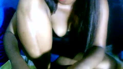 MaelahLove online show from 12/21/24, 07:16