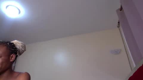 Maelys online show from 05/16/26, 09:35