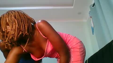maelys_ta online show from 06/19/26, 07:01