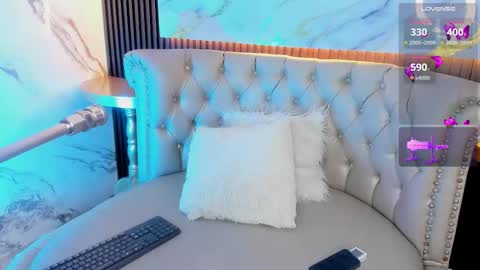 Mae online show from 11/26/25, 01:50