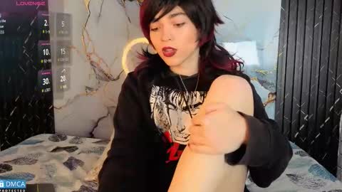 maevekuro online show from 11/10/25, 03:38