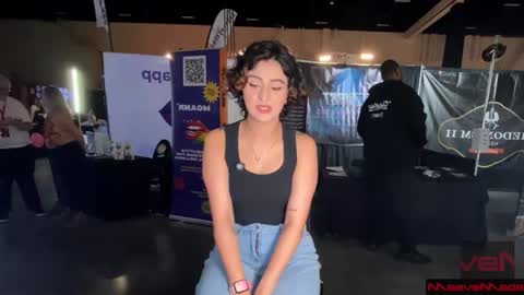 Snapshot of maevemads chatting on 11/09/25, 08:18 Meaves online show from 11/09/25, 08:18