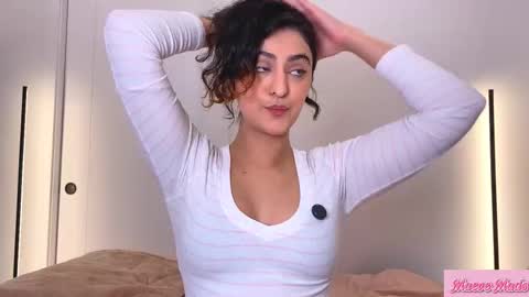 Snapshot of maevemads chatting on 02/24/26, 03:54 Meaves online show from 02/24/26, 03:54