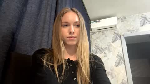 Sara online show from 03/18/26, 08:17