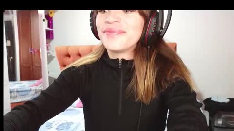 Mafe online show from 12/21/25, 12:12