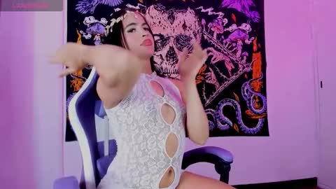 MaferOsorio online show from 10/10/25, 03:38