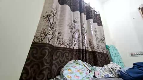 maggiegigolo online show from 05/09/26, 10:09