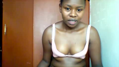 Bliss online show from 10/24/25, 01:57