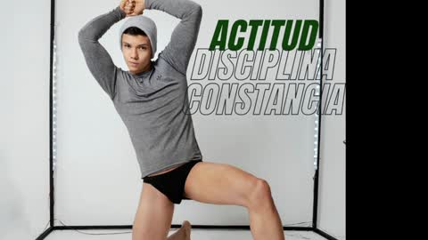 Snapshot of magic_boy01 chatting on 12/18/24, 01:12 Damian Rivers online show from 12/18/24, 01:12