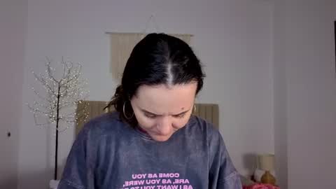 Milly online show from 07/12/26, 06:04