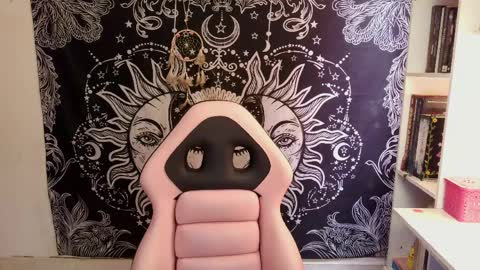 Claire online show from 04/11/26, 02:54