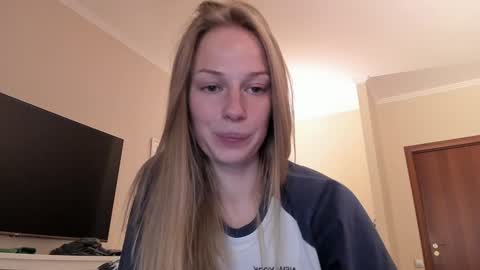 Snapshot of magic_couple13 chatting on 12/06/24, 01:44 Alice online show from 12/06/24, 01:44