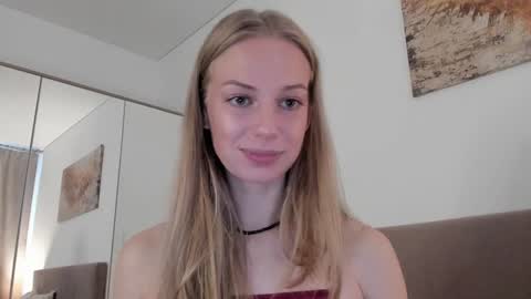 Alice  online show from 09/18/25, 02:19