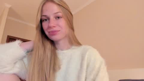 Snapshot of magic_couple13 chatting on 11/23/25, 01:55 Alice online show from 11/23/25, 01:55