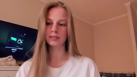 Alice  online show from 04/15/26, 12:34