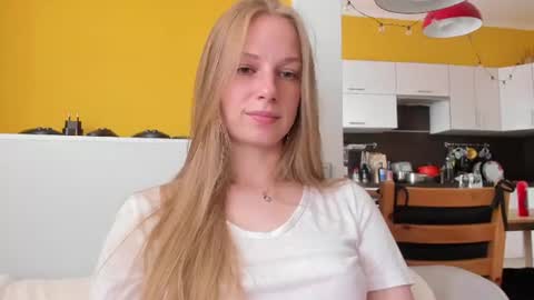 Snapshot of magic_couple13 chatting on 07/01/26, 12:40 Alice online show from 07/01/26, 12:40