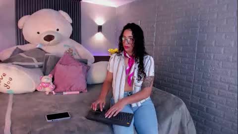 magic_ivone online show from 03/19/26, 11:47