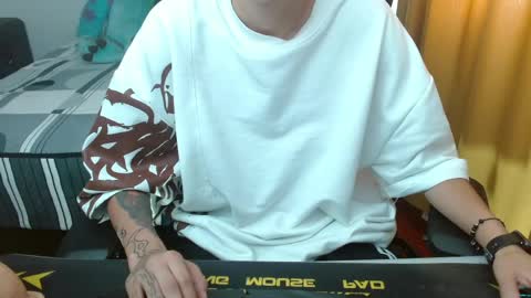 Jade online show from 06/05/26, 04:35