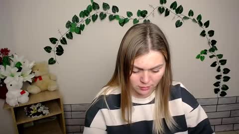 Snapshot of magic_katarina_ chatting on 12/05/24, 12:22 magic_katarina_ online show from 12/05/24, 12:22