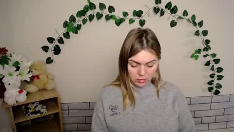 Snapshot of magic_katarina_ chatting on 12/17/24, 11:06 magic_katarina_ online show from 12/17/24, 11:06