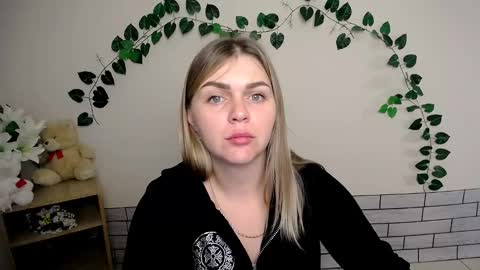 Snapshot of magic_katarina_ chatting on 01/09/25, 08:03 magic_katarina_ online show from 01/09/25, 08:03