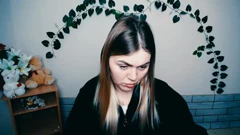 Snapshot of magic_katarina_ chatting on 02/17/25, 07:58 magic_katarina_ online show from 02/17/25, 07:58