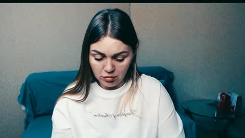 Snapshot of magic_katarina_ chatting on 10/25/25, 10:12 magic_katarina_ online show from 10/25/25, 10:12