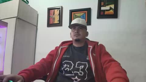 magic_milk23 online show from 01/07/26, 11:56