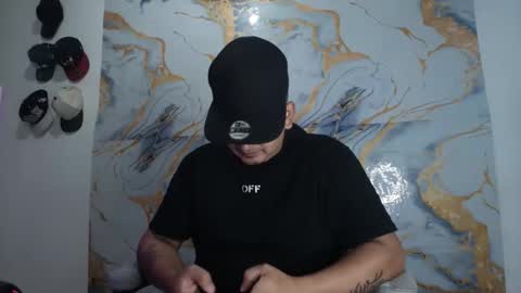magic_milk23 online show from 03/08/26, 05:44