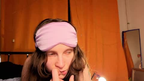 Mikky or Moon online show from 04/02/26, 09:01