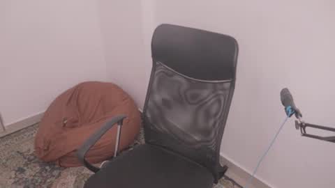 Tony Hoffa online show from 12/01/25, 06:24