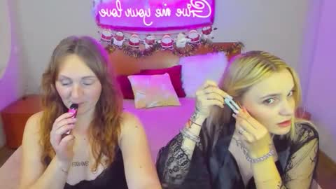 Snapshot of magiceyess chatting on 01/09/26, 06:53 Lili and Bella online show from 01/09/26, 06:53