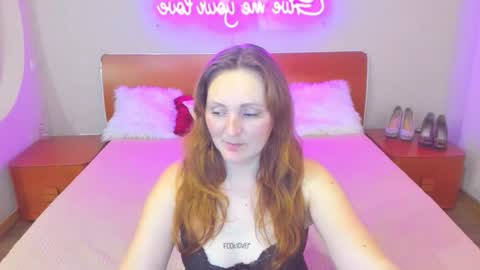 Snapshot of magiceyess chatting on 02/14/26, 06:59 Lili and Bella online show from 02/14/26, 06:59