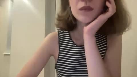 Snapshot of magicgirl50053 chatting on 11/03/25, 06:53 magicgirl50053 online show from 11/03/25, 06:53