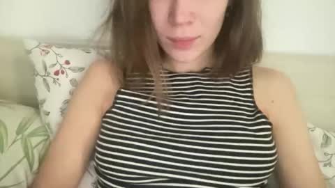 Snapshot of magicgirl50053 chatting on 11/05/25, 10:26 magicgirl50053 online show from 11/05/25, 10:26