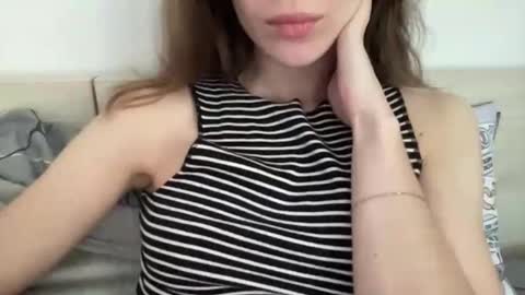 magicgirl50053 online show from 04/18/26, 11:47