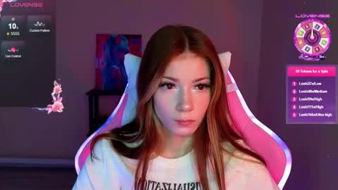 Snapshot of magicladyy chatting on 12/22/24, 06:48 Angel online show from 12/22/24, 06:48