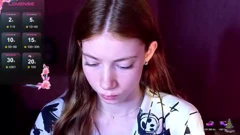 Snapshot of magicladyy chatting on 04/22/26, 06:42 Angel online show from 04/22/26, 06:42