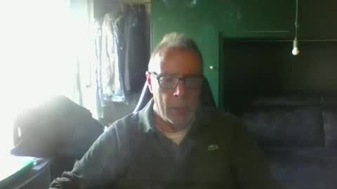 Snapshot of magicomerlino63 chatting on 10/10/25, 12:15 magicomerlino63 online show from 10/10/25, 12:15