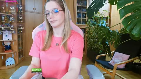 Nicole online show from 01/18/25, 09:45