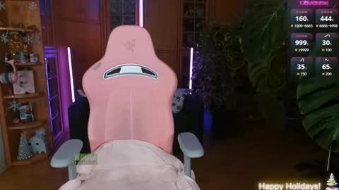 Nicole online show from 12/05/25, 06:15