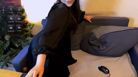 Jade online show from 02/11/26, 02:22