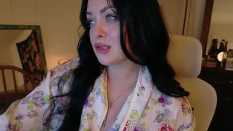 Magnolia Maggie Maggie Jane  online show from 04/16/26, 04:57