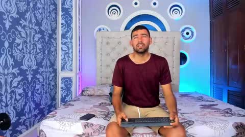 Snapshot of magnus_alejo chatting on 04/11/26, 11:47 Magnus Alejo online show from 04/11/26, 11:47