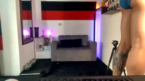 Snapshot of magnus_savage chatting on 02/23/25, 05:18 If you want me to use the Lovense please let me know -- online show from 02/23/25, 05:18