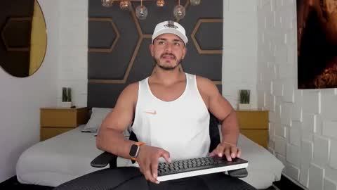 Magnusclark online show from 09/15/25, 06:19