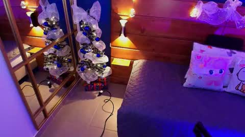 Dani online show from 12/19/25, 11:17