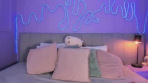 Mai online show from 10/20/25, 07:47