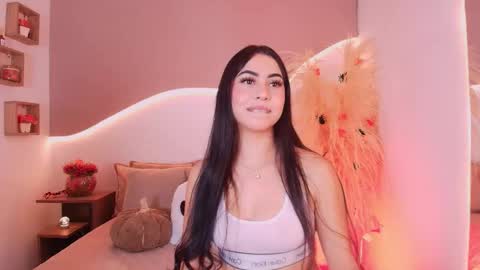 MAIA  LIA  online show from 10/26/25, 11:09