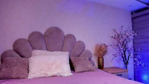 Snapshot of maia_lion chatting on 04/10/26, 02:39 Maia online show from 04/10/26, 02:39